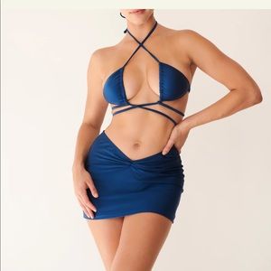 Tropic of C Praia Top, Bottoms and Skirt Cover bottoms Swimsuit. Not worn **